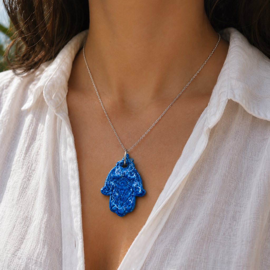 Hamsa Azura