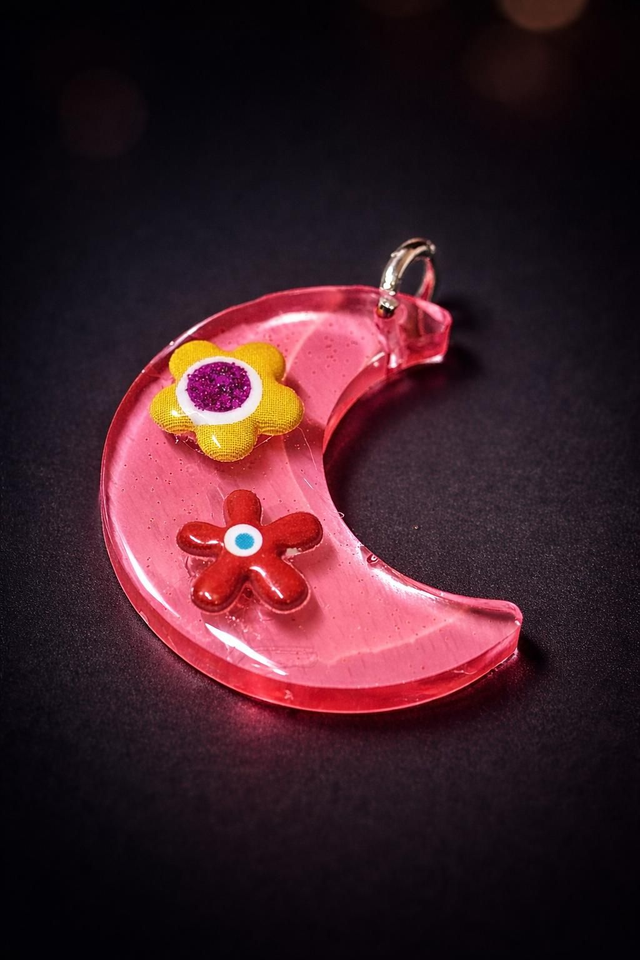 Pendentif Lune Rose Fleurie